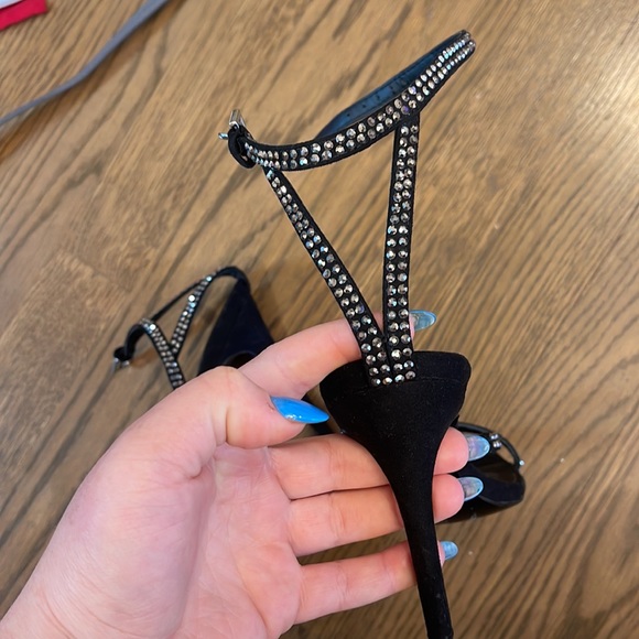 TOPSHOP SEQUIN CRYSTAL EMBELLISHED HEEL SANDAL - Picture 3 of 5